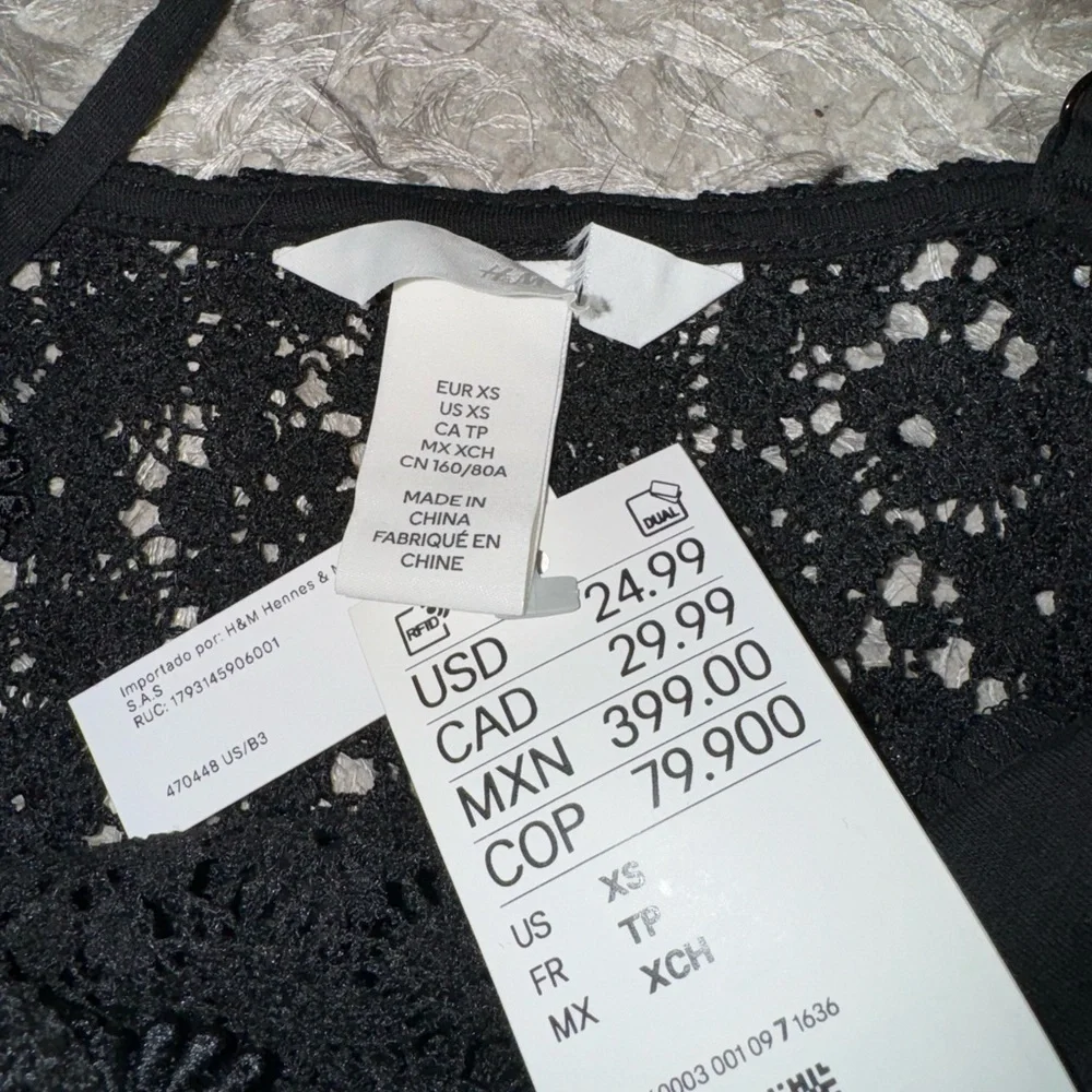 H&M Black Crochet Cropped Tank! - Picture 4 of 4